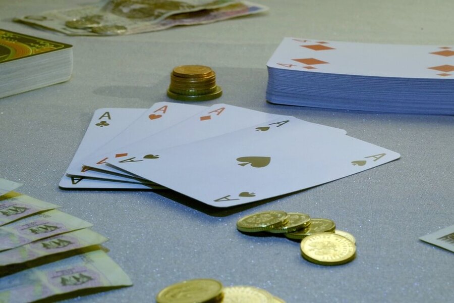 Cash game poker sa teší medzi hráčmi obľube